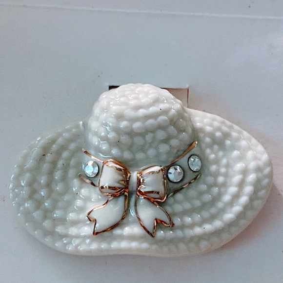 Lenox Brooches - Picture 4 of 5